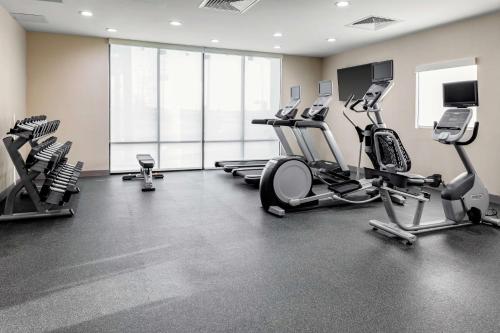 Home2 Suites By Hilton Sugar Land Rosenberg - image 3
