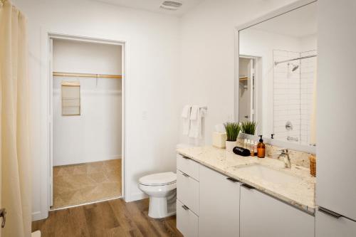 Mint House Phoenix - Midtown - 화장실