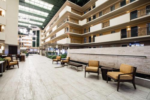 Embassy Suites By Hilton Hotel Memphis