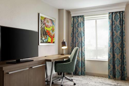 Queen Room with Two Queen Beds - Mobility and Hearing Access room in Hilton Garden Inn New Orleans Convention Center