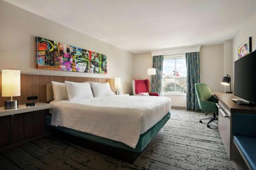 King Room image 4