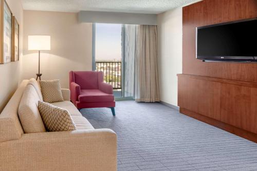 Hilton Pasadena - image 12