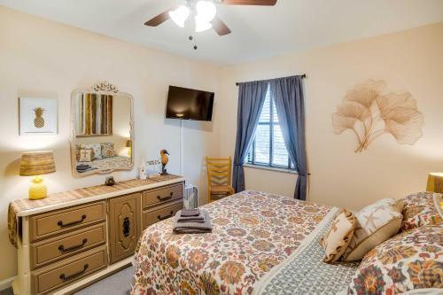 Coastal Retreat with Pool Access about 3 Miles to Beach! - image 10