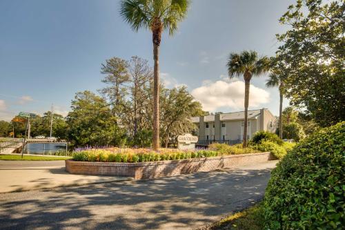 Coastal Retreat with Pool Access about 3 Miles to Beach! - image 6