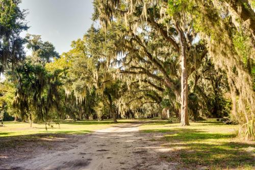 Coastal Retreat with Pool Access about 3 Miles to Beach! - image 11