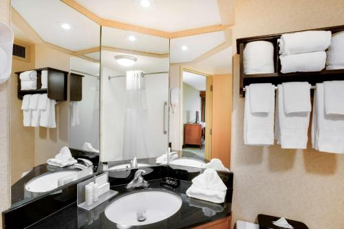 Hampton Inn By Hilton Pittsburgh-Airport