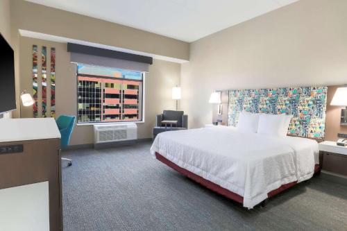 Hampton Inn By Hilton And Suites Pittsburgh-Downtown