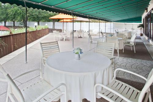 Étterem, DoubleTree by Hilton Washington Meadow Lands Casino Area in Washington (Pennsylvania)