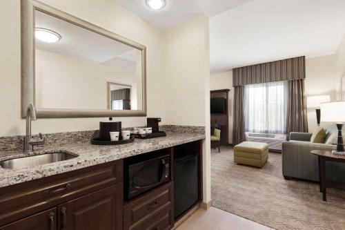 Hampton Inn & Suites San Bernardino