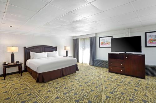 DoubleTree by Hilton Pittsburgh - Meadow Lands