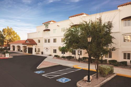 Homewood Suites Tucson St. Philip's Plaza University