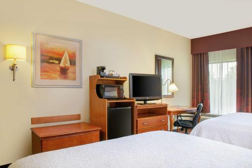 Hampton Inn Merrillville - image 6