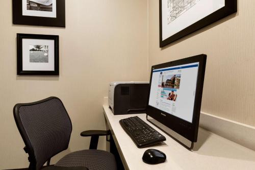 Hampton Inn Houston Willowbrook Mall - main image