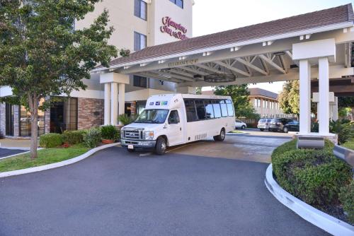 Hampton Inn & Suites San Francisco-Burlingame-Airport South