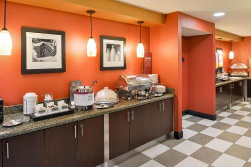 Hampton Inn & Suites San Francisco-Burlingame-Airport South