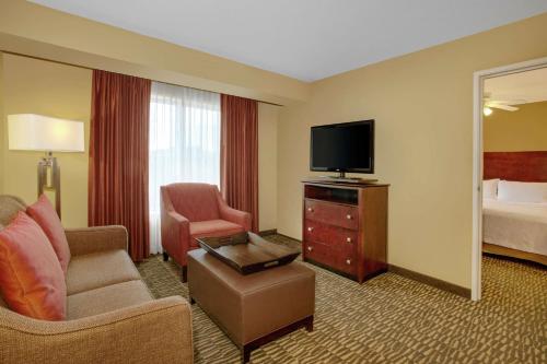 Homewood Suites by Hilton Tampa-Brandon - image 11