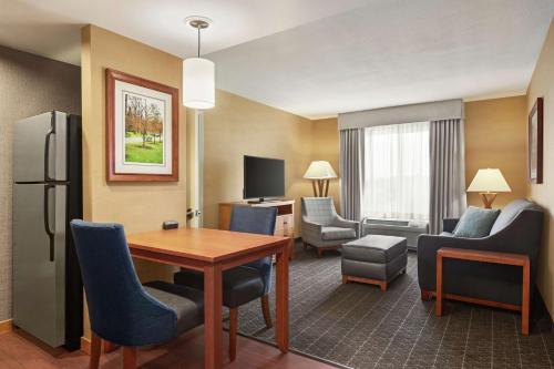 Homewood Suites by Hilton Allentown-West/Fogelsville - image 7