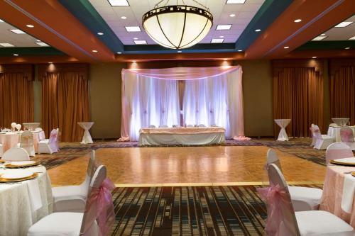 Embassy Suites by Hilton Albuquerque, Albuquerque (foto 8)