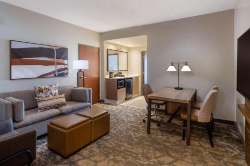 Double Suite - Hearing Accessible - Non-Smoking