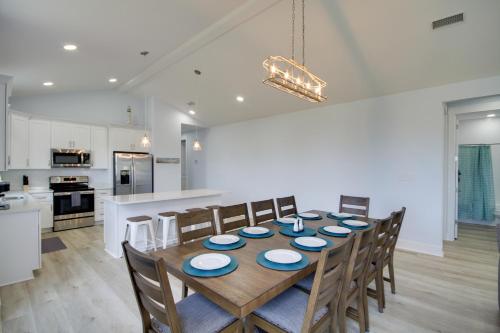 Sunny Gulfport Vacation Rental Walk to Beaches! in Gulfport, USA