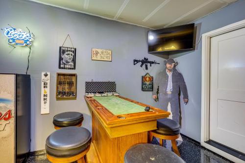 B&B Meridian - Meridian Retreat with Pool Table, Fire Pit and Grill - Bed and Breakfast Meridian