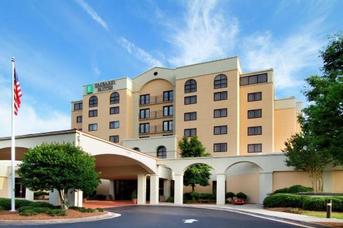 Embassy Suites by Hilton Greensboro Airport - Hotel - Greensboro