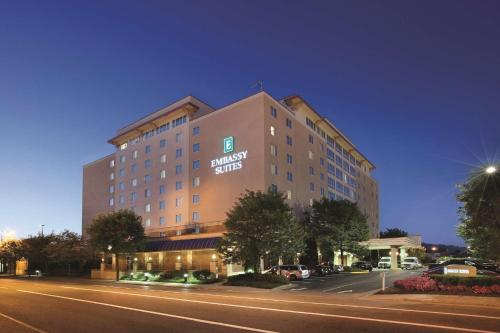 Embassy Suites Charleston - Hotel