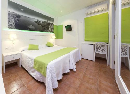 Hostal Adelino - image 7