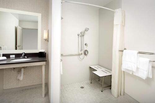 Homewood Suites by Hilton Miami Downtown/Brickell - image 11