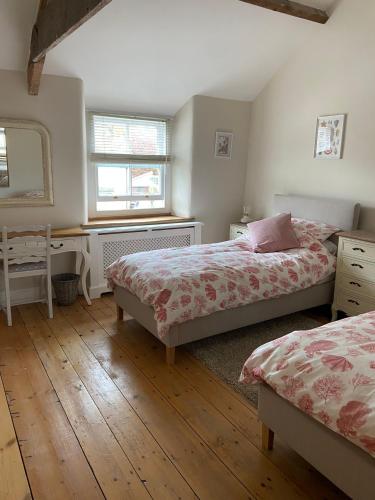 Wayside Cottage - Cosy Cottage in Somerset