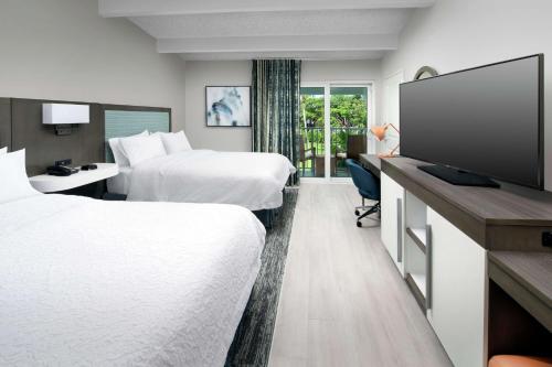 Hampton Inn Marathon - Florida Keys - image 2