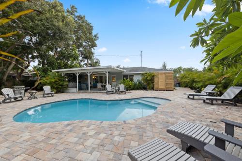 Ventana Rosa - 1905 in Arlington Park