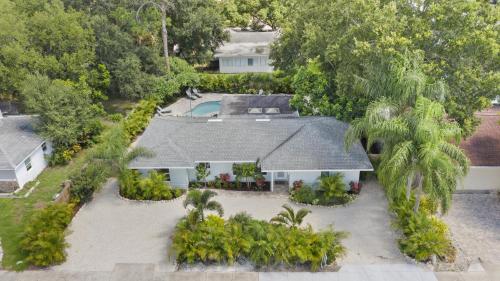 Three-Bedroom Holiday Home  image 8