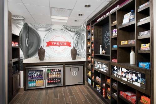 Hampton Inn & Suites by Hilton San Antonio Lackland AFB SeaWorld - 레스토랑