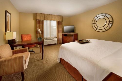 Hampton Inn and Suites San Antonio Airport