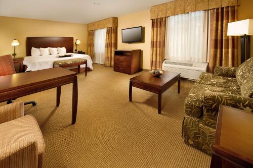 Hampton Inn and Suites San Antonio Airport