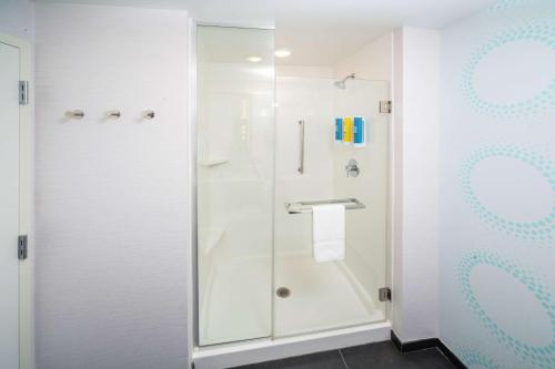 King Room image 8