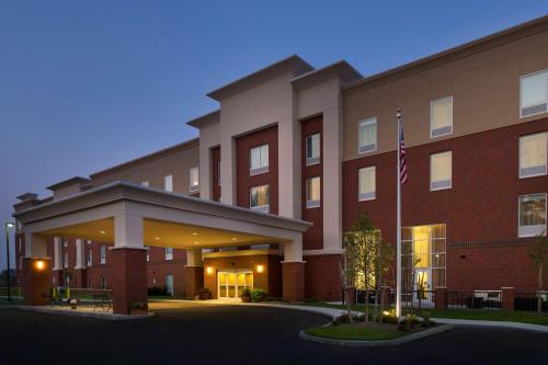 Hampton Inn&Suites Syracuse/Carrier Circle - Hotel - East Syracuse