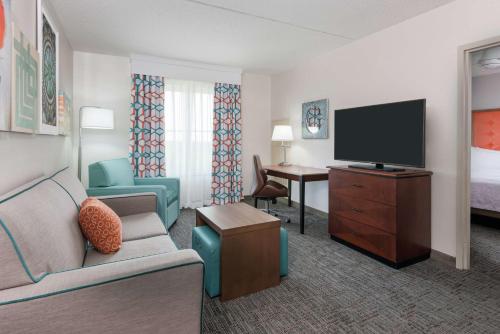 Homewood Suites By Hilton Cleveland / Beachwood