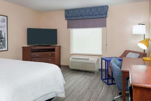 Hampton Inn Springfield South Enfield - image 6