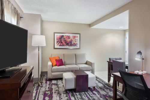 Homewood Suites By Hilton Orlando-Ucf Area