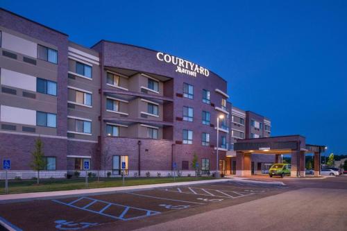Courtyard by Marriott St Louis Chesterfield in Chesterfield, USA