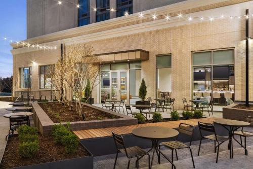 Hilton Garden Inn Nashville West End Avenue - image 8