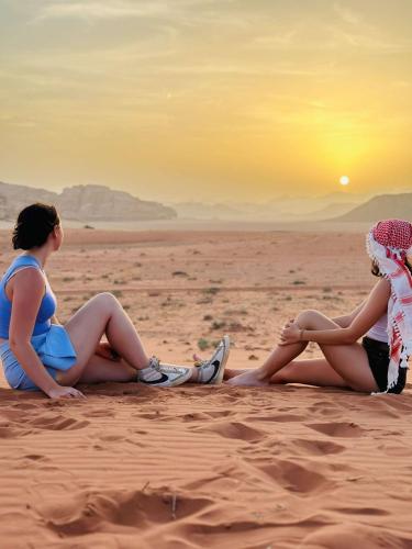 Wadi Rum natural wonders