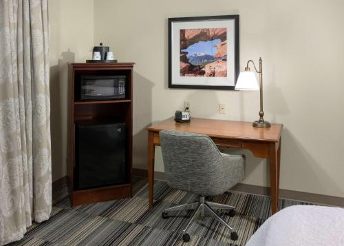 Hampton Inn By Hilton & Suites Colorado Springs/I-25 South