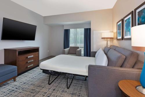 2 bedrooms, 4 beds
