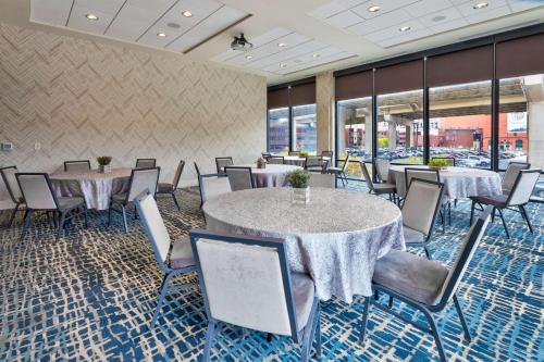 Homewood Suites by Hilton Pittsburgh Downtown - image 11