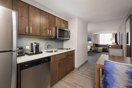 Homewood Suites By Hilton Ottawa Downtown