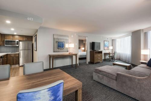 Homewood Suites By Hilton Ottawa Downtown