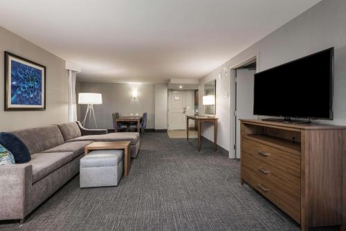 Homewood Suites By Hilton Ottawa Downtown